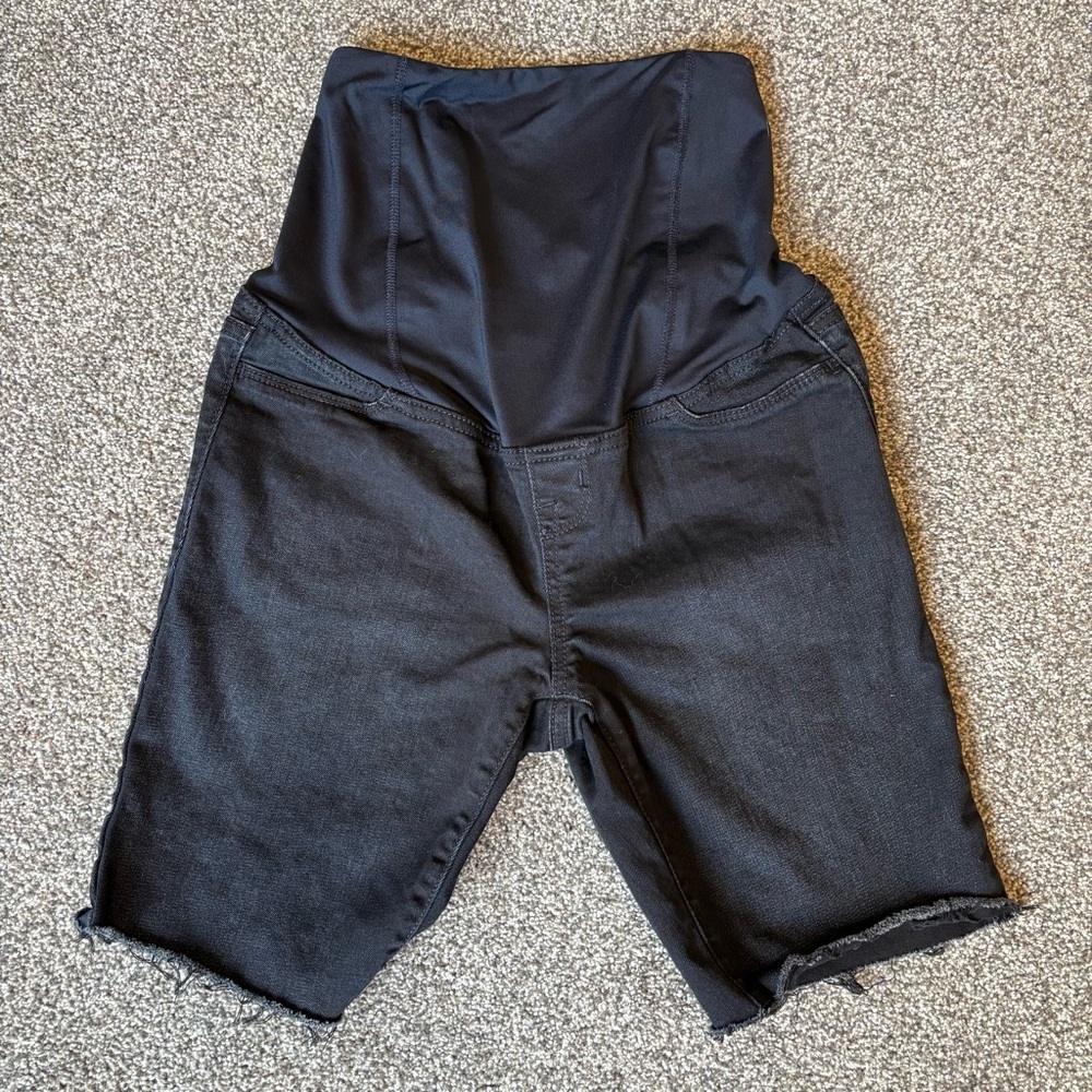 Isabel Maternity Black Bermuda Shorts with Belly Panel - size 2
